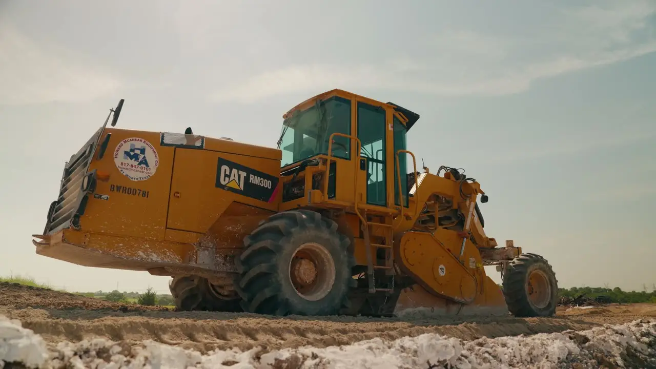 Spagnola Excavation: Dirt work, from the ground and the air.